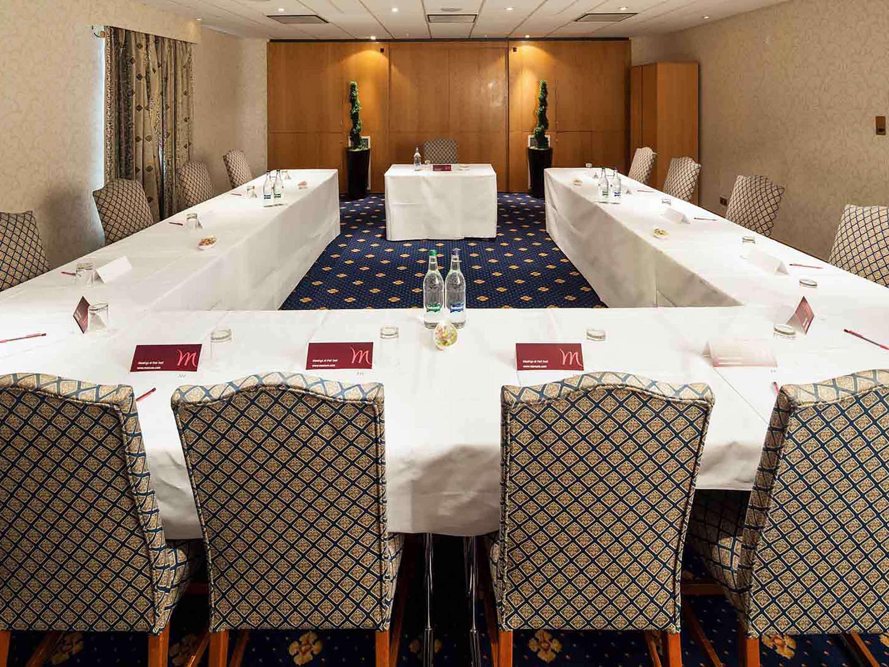 Mercure York Fairfield Manor Hotel Eksteriør bilde